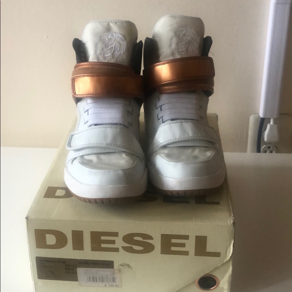 I’m pression strap  Diesel sneakers